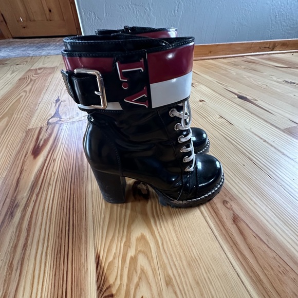 Louis Vuitton Star Trail biker bootie with white and red accent size 38 - Picture 4 of 7
